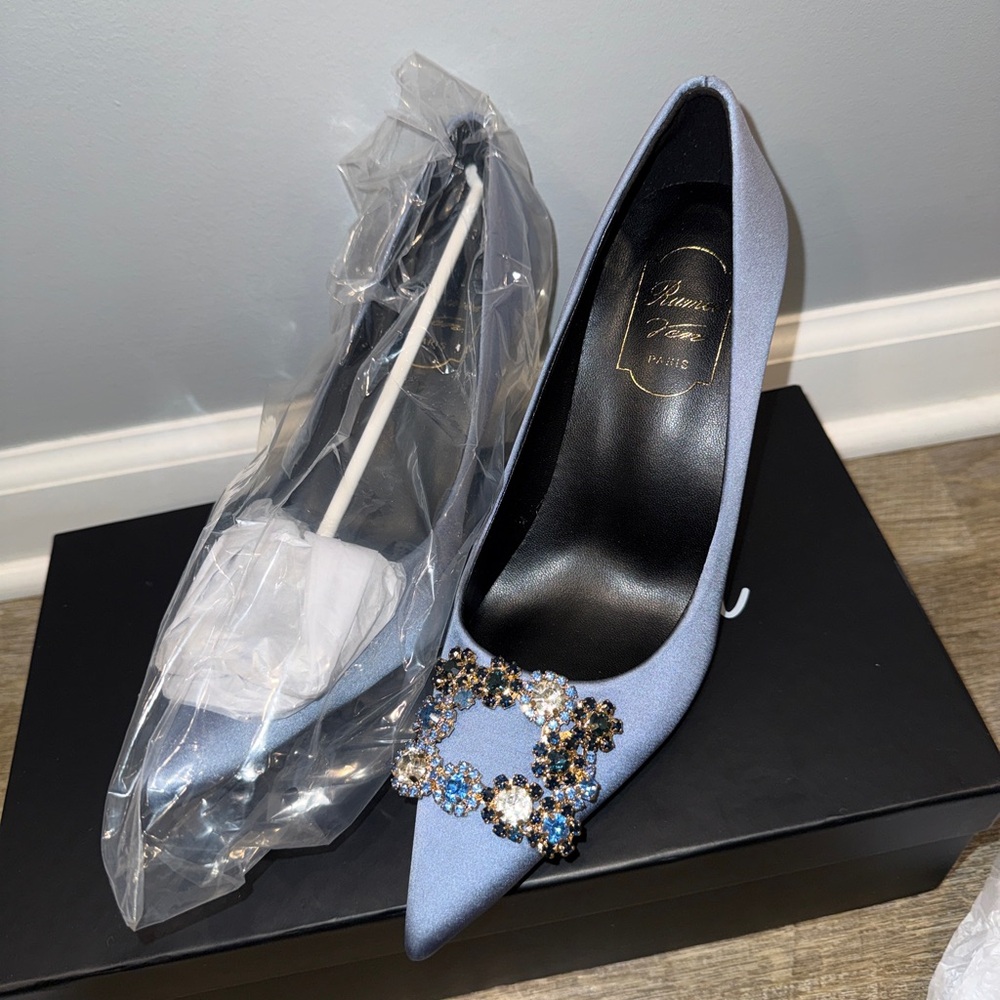 Elegant Blue Women's Heels with Embellished Buckle